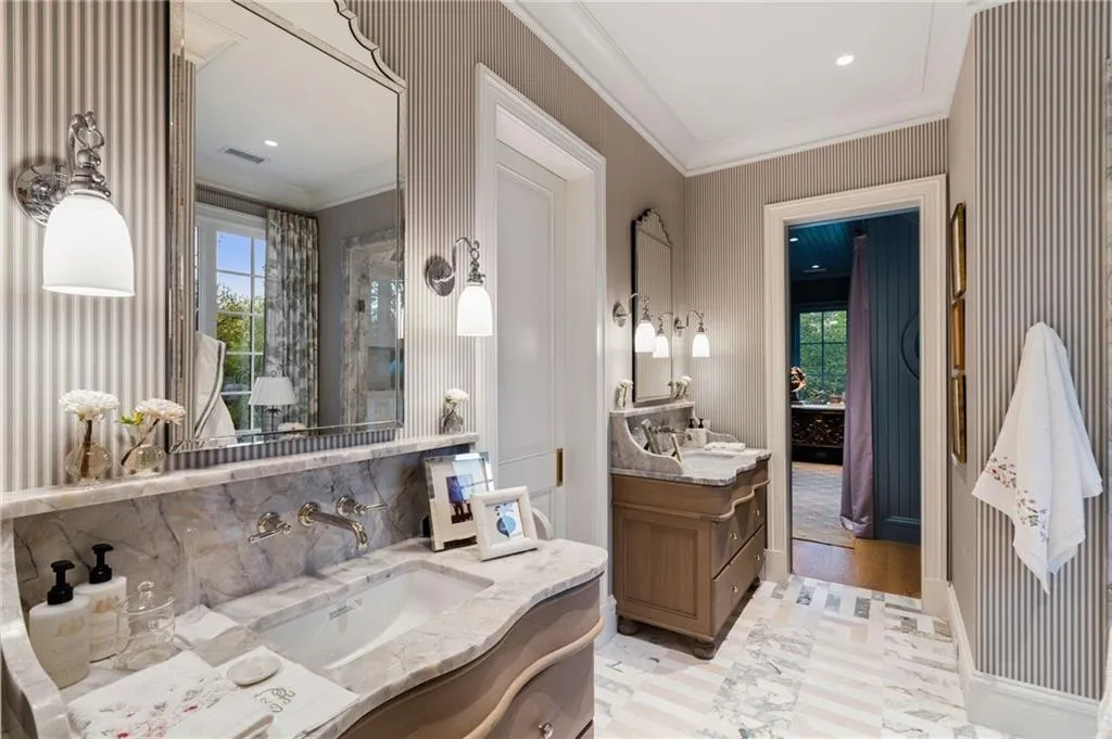 41 Blackland Road Nw, Atlanta, Georgia 30342, 7 Bedrooms Bedrooms, ,6 BathroomsBathrooms,Residential,For Sale,41 Blackland Road Nw,7540360