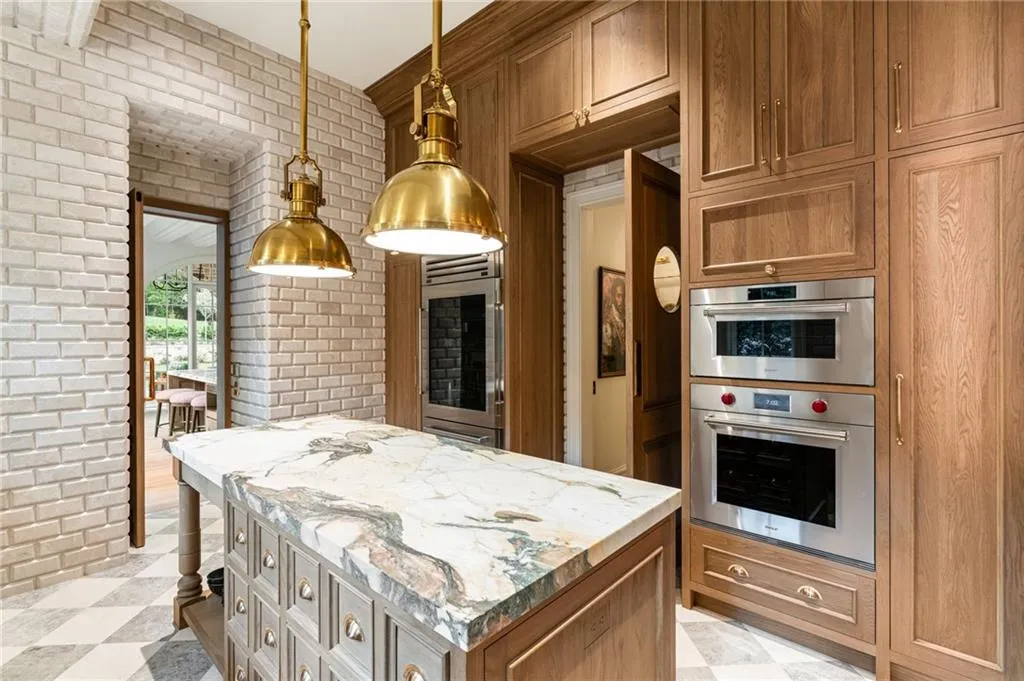 41 Blackland Road Nw, Atlanta, Georgia 30342, 7 Bedrooms Bedrooms, ,6 BathroomsBathrooms,Residential,For Sale,41 Blackland Road Nw,7540360