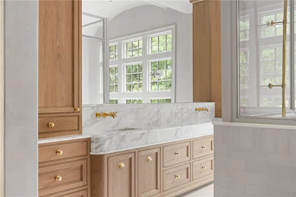 41 Blackland Road Nw, Atlanta, Georgia 30342, 7 Bedrooms Bedrooms, ,6 BathroomsBathrooms,Residential,For Sale,41 Blackland Road Nw,7540360