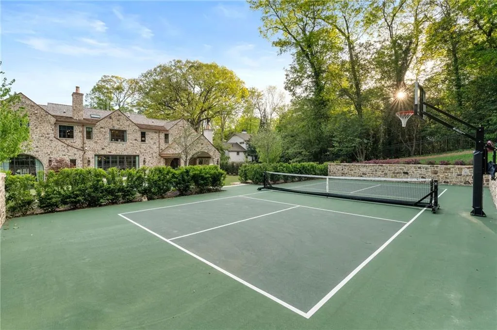 41 Blackland Road Nw, Atlanta, Georgia 30342, 7 Bedrooms Bedrooms, ,6 BathroomsBathrooms,Residential,For Sale,41 Blackland Road Nw,7540360