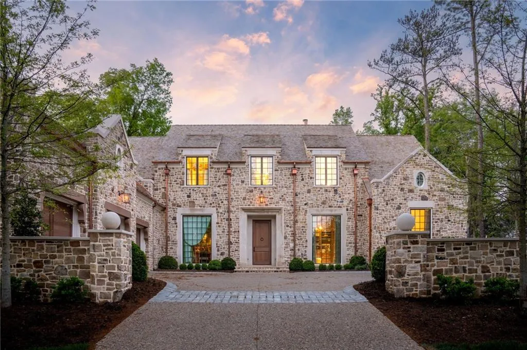 41 Blackland Road Nw, Atlanta, Georgia 30342, 7 Bedrooms Bedrooms, ,6 BathroomsBathrooms,Residential,For Sale,41 Blackland Road Nw,7540360