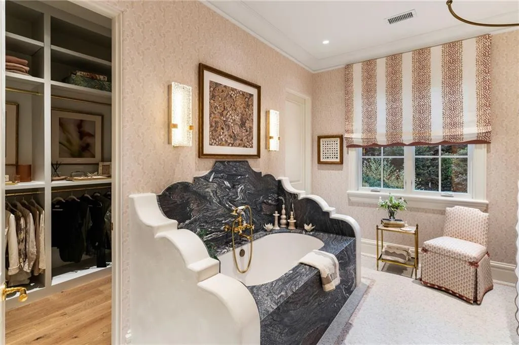 41 Blackland Road Nw, Atlanta, Georgia 30342, 7 Bedrooms Bedrooms, ,6 BathroomsBathrooms,Residential,For Sale,41 Blackland Road Nw,7540360