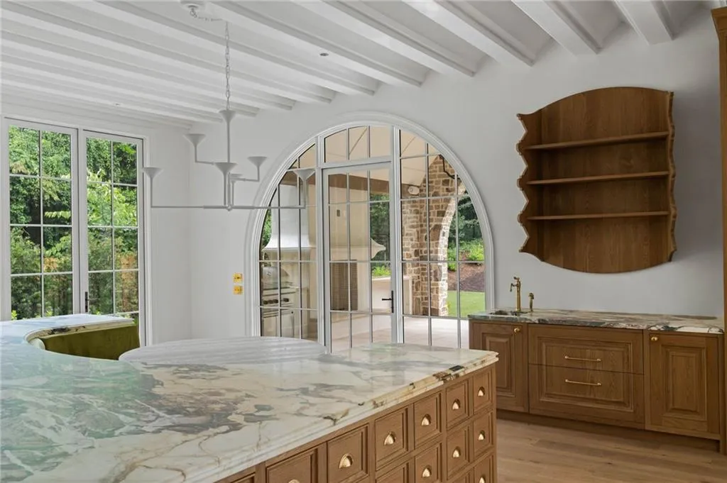 41 Blackland Road Nw, Atlanta, Georgia 30342, 7 Bedrooms Bedrooms, ,6 BathroomsBathrooms,Residential,For Sale,41 Blackland Road Nw,7540360