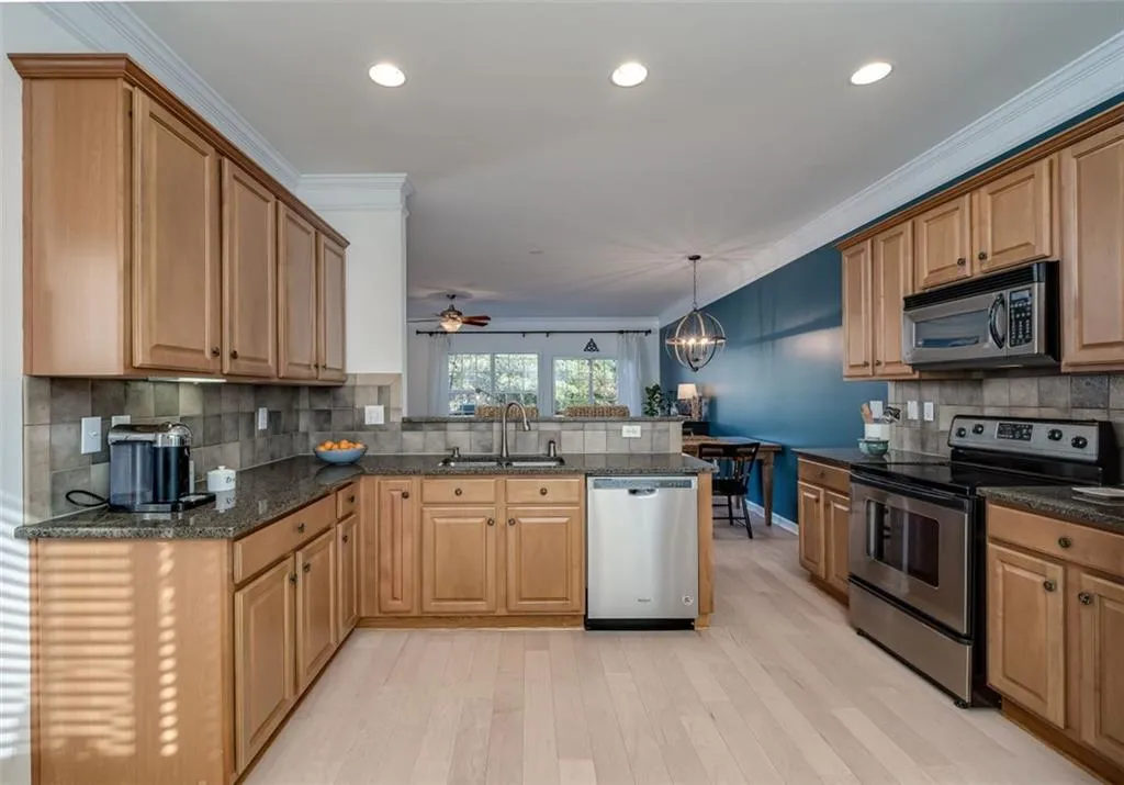 7867 Kiverton Place, Atlanta, Georgia 30350, 4 Bedrooms Bedrooms, ,3 BathroomsBathrooms,Residential,Sold,7867 Kiverton Place,6966270