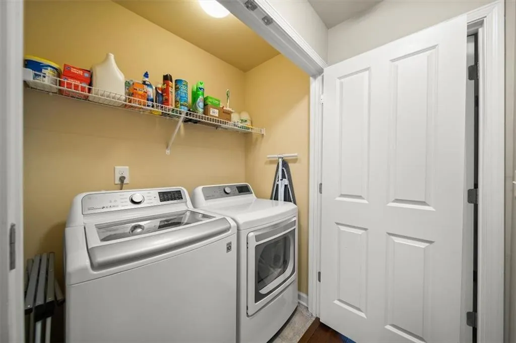 Laundry area with washing machine and dryer