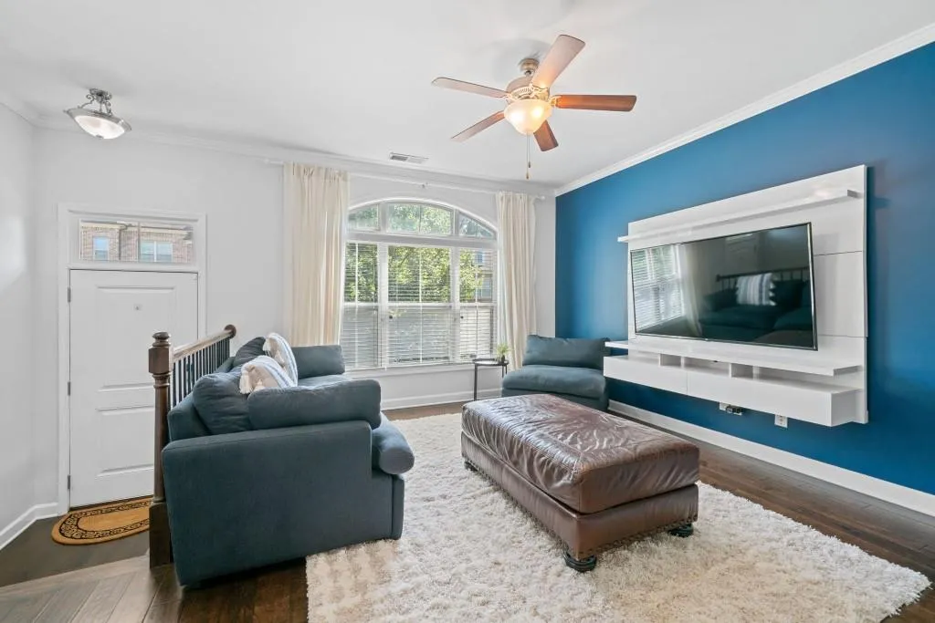 7410 Highland Bluff, Atlanta, Georgia 30328, 3 Bedrooms Bedrooms, ,3 BathroomsBathrooms,Residential,Sold,7410 Highland Bluff,7443263