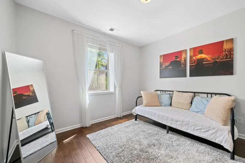 7410 Highland Bluff, Atlanta, Georgia 30328, 3 Bedrooms Bedrooms, ,3 BathroomsBathrooms,Residential,Sold,7410 Highland Bluff,7443263