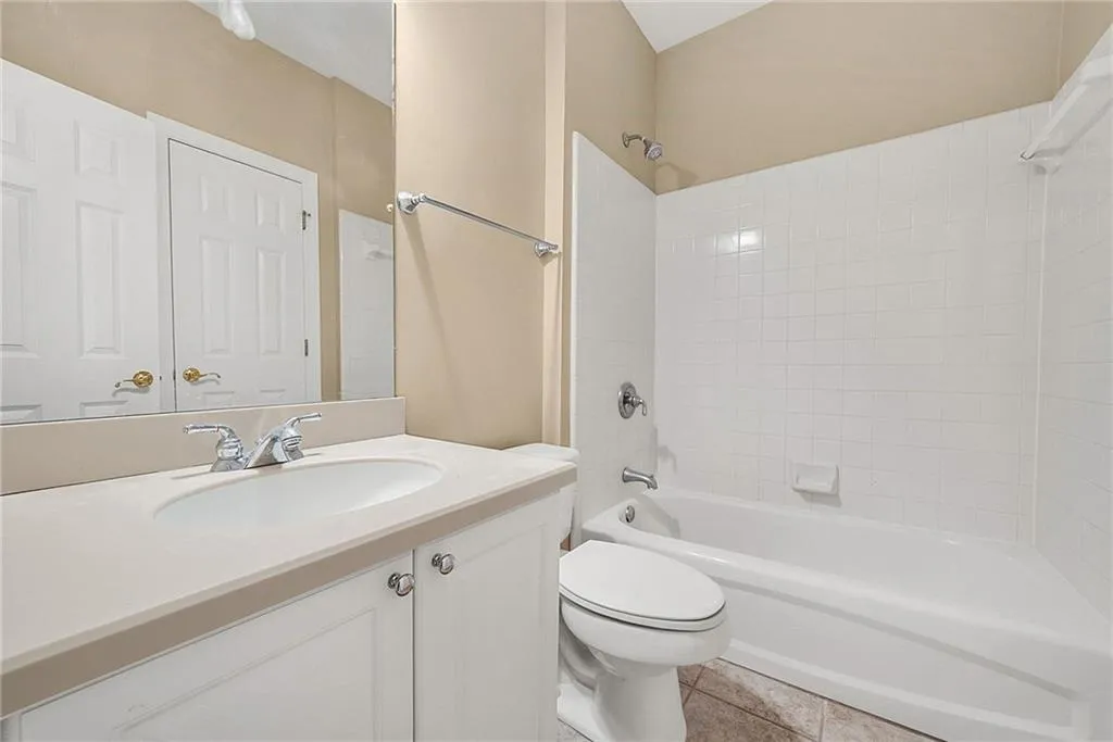 225 Lake Summit View, Atlanta, Georgia 30342, 5 Bedrooms Bedrooms, ,4 BathroomsBathrooms,Residential,For Sale,225 Lake Summit View,7695290
