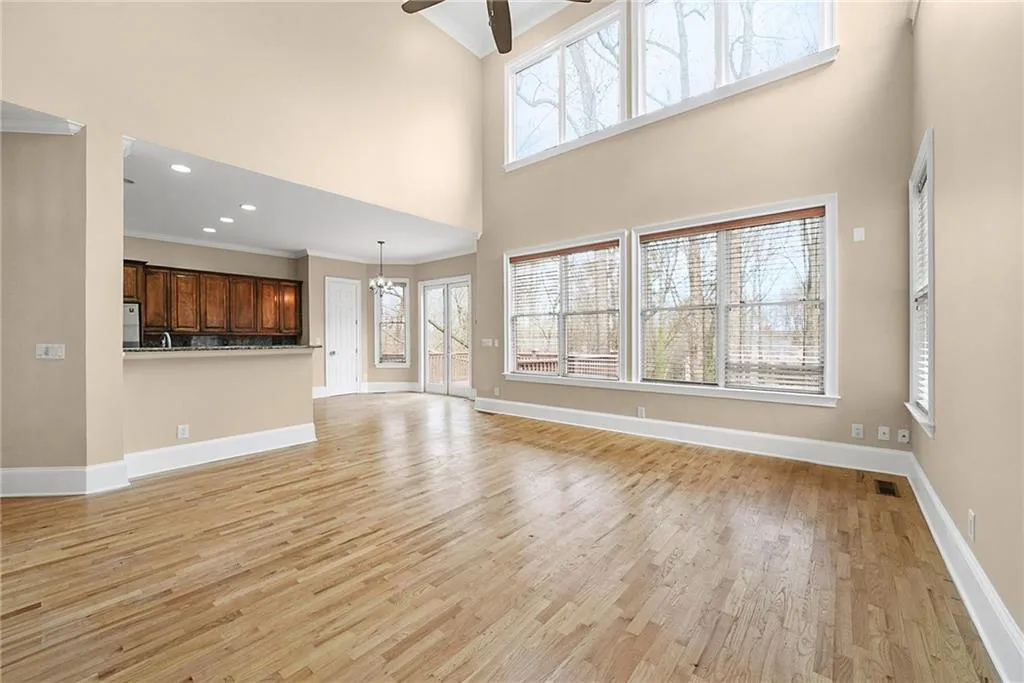 225 Lake Summit View, Atlanta, Georgia 30342, 5 Bedrooms Bedrooms, ,4 BathroomsBathrooms,Residential,For Sale,225 Lake Summit View,7695290