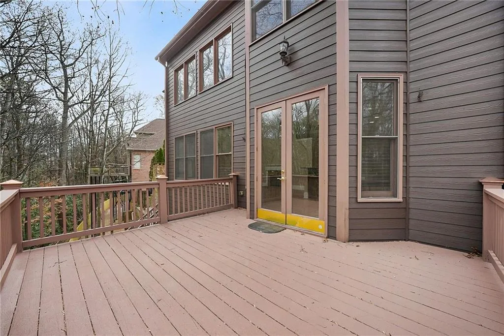 225 Lake Summit View, Atlanta, Georgia 30342, 5 Bedrooms Bedrooms, ,4 BathroomsBathrooms,Residential,For Sale,225 Lake Summit View,7695290