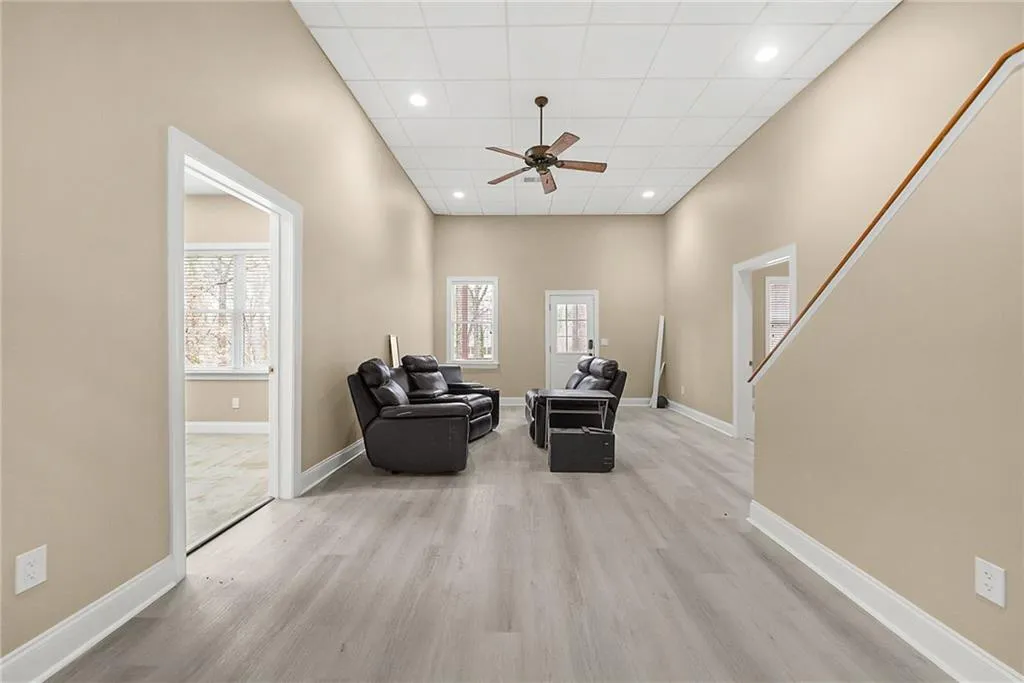 225 Lake Summit View, Atlanta, Georgia 30342, 5 Bedrooms Bedrooms, ,4 BathroomsBathrooms,Residential,For Sale,225 Lake Summit View,7695290