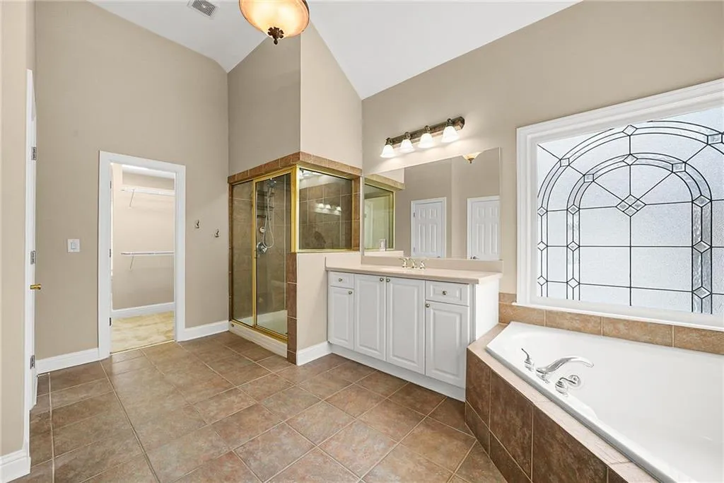 225 Lake Summit View, Atlanta, Georgia 30342, 5 Bedrooms Bedrooms, ,4 BathroomsBathrooms,Residential,For Sale,225 Lake Summit View,7695290