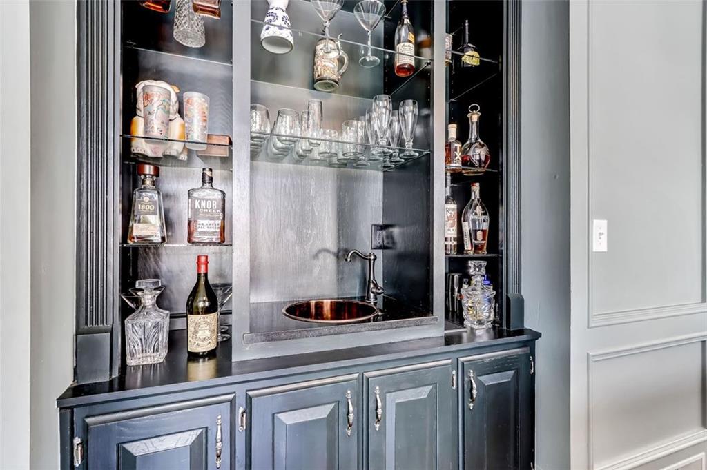 Now that's a Wet Bar!
