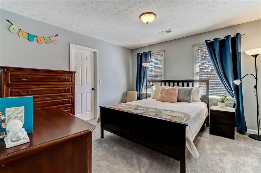Guest Bedroom With large Walk In closet