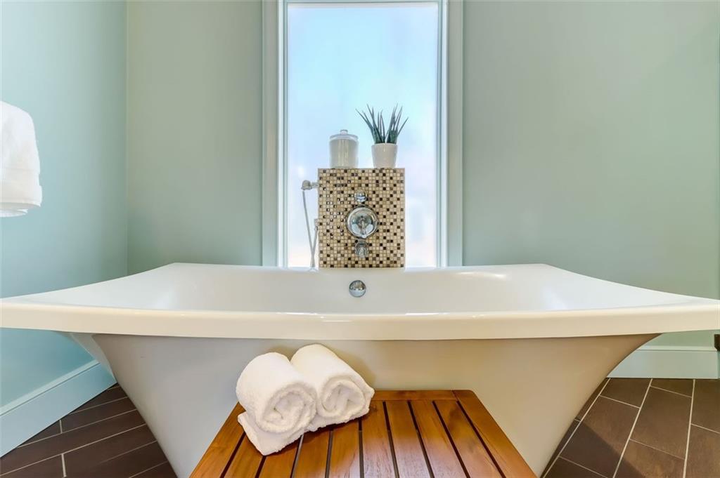 Spa-like Soaking Tub to help you relax after a long day