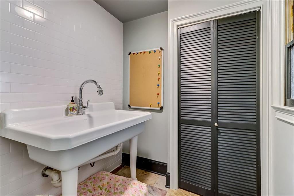 Doggie Washing Station & Utility Closet