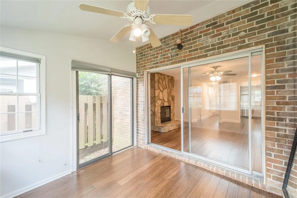 6700 Roswell Road Unit 21d, Atlanta, Georgia 30328, 2 Bedrooms Bedrooms, ,1 BathroomBathrooms,Residential,Sold,6700 Roswell Road Unit 21d,6894491