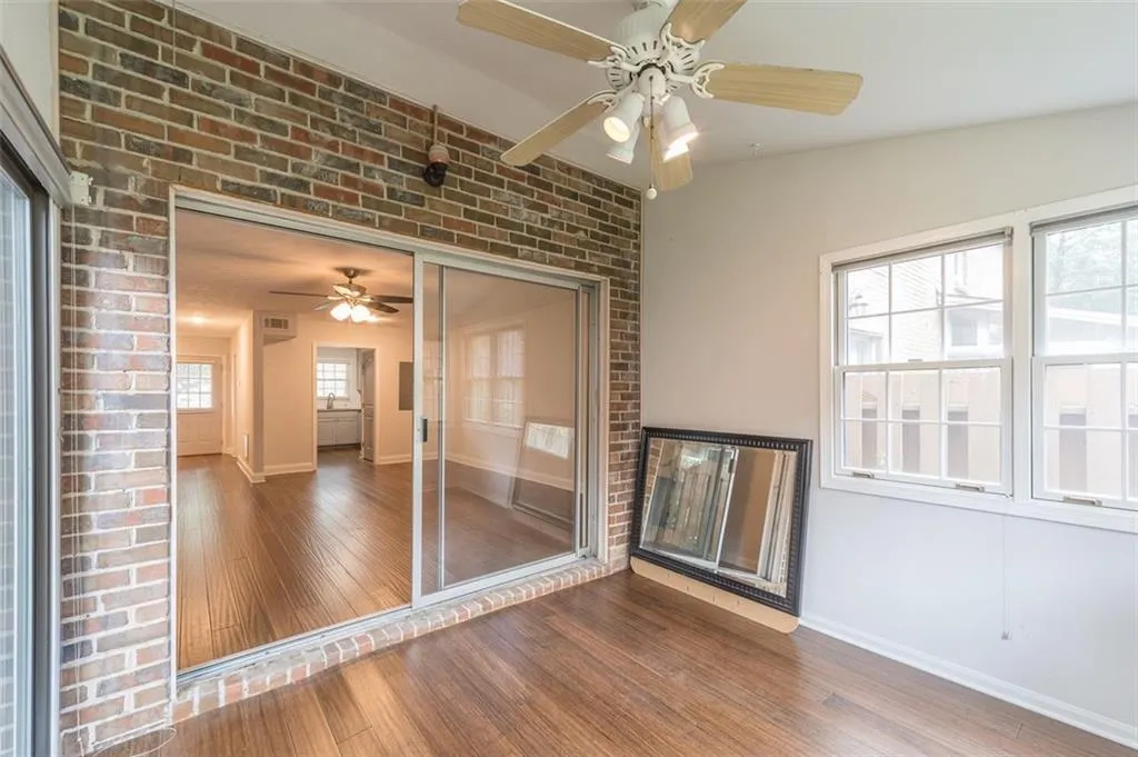 6700 Roswell Road Unit 21d, Atlanta, Georgia 30328, 2 Bedrooms Bedrooms, ,1 BathroomBathrooms,Residential,Sold,6700 Roswell Road Unit 21d,6894491