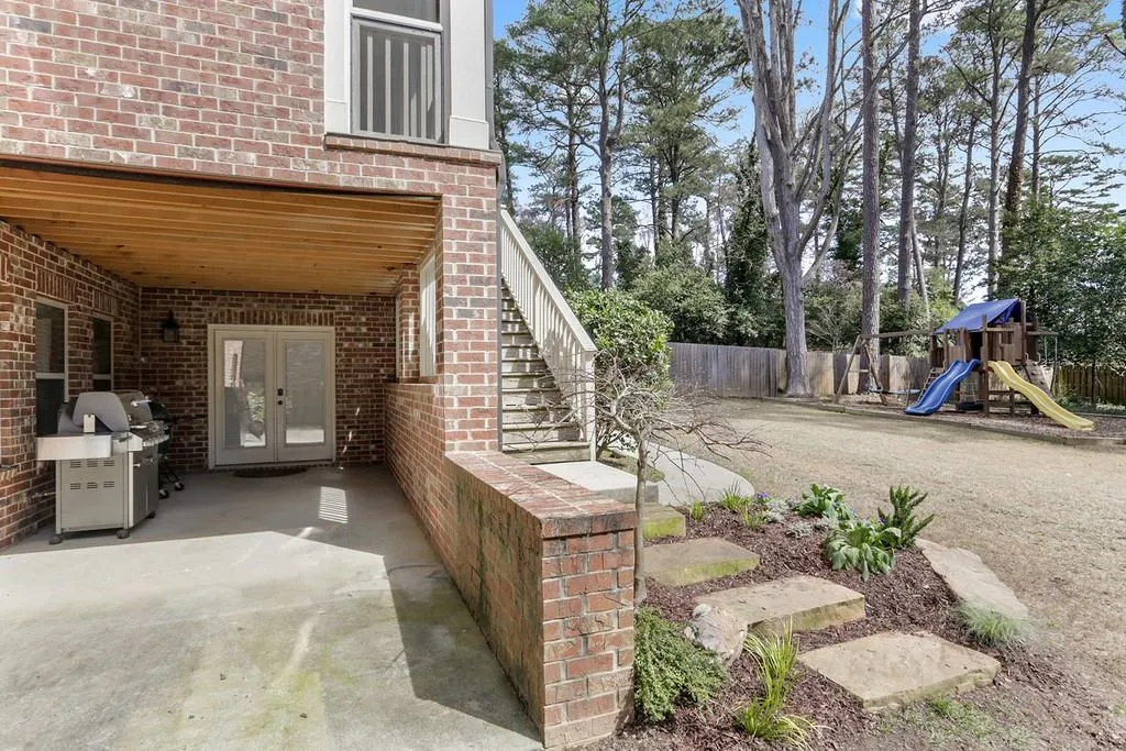6295 Ferry Drive, Atlanta, Georgia 30328, 5 Bedrooms Bedrooms, ,4 BathroomsBathrooms,Residential,Sold,6295 Ferry Drive,6519448