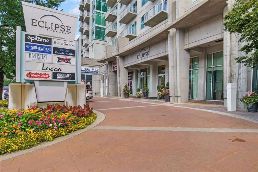 250 Pharr Road Ne Unit 412, Atlanta, Georgia 30305, 1 Bedroom Bedrooms, ,1 BathroomBathrooms,Residential,For Sale,250 Pharr Road Ne Unit 412,7618637