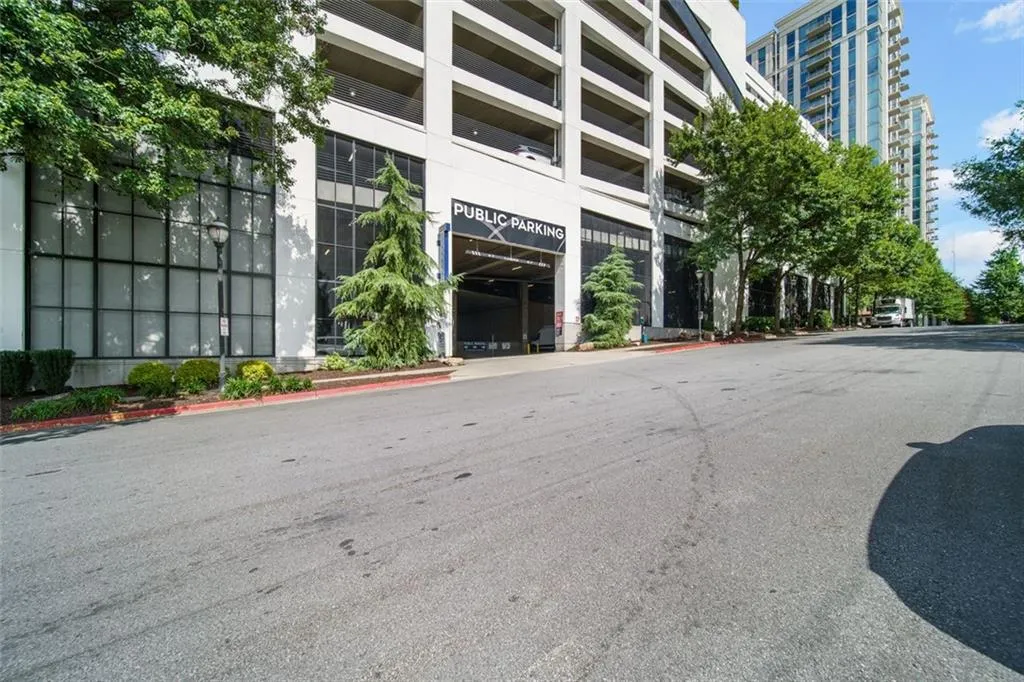 250 Pharr Road Ne Unit 412, Atlanta, Georgia 30305, 1 Bedroom Bedrooms, ,1 BathroomBathrooms,Residential,For Sale,250 Pharr Road Ne Unit 412,7618637