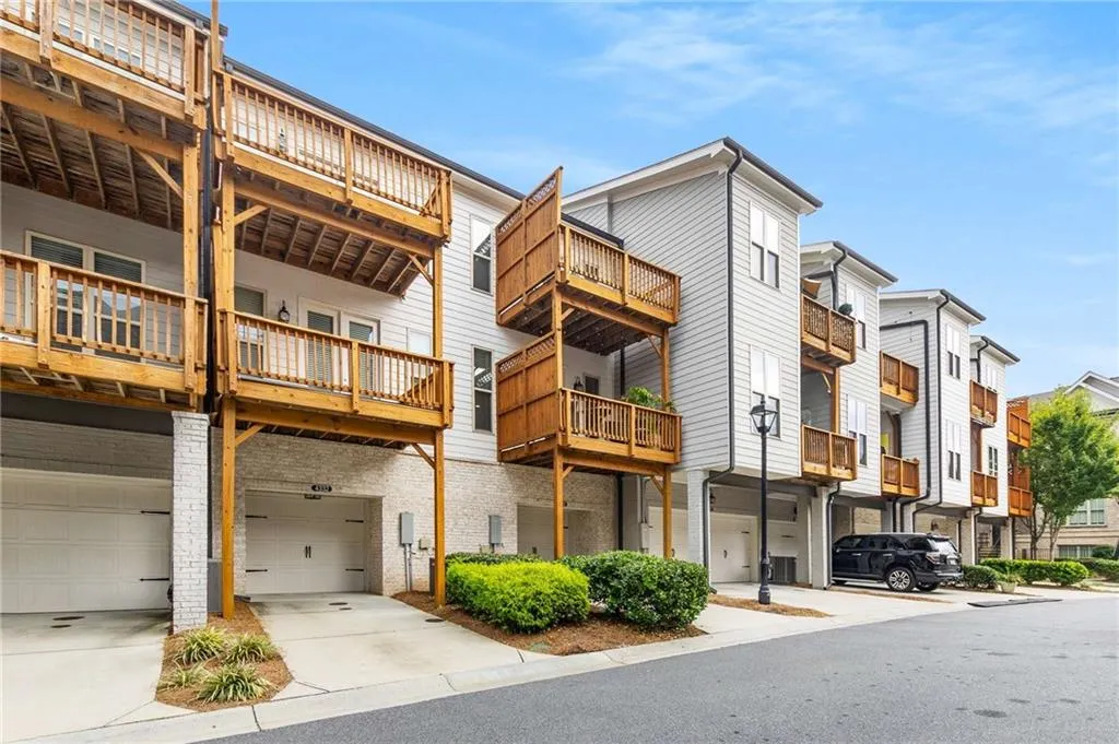 4330 Parkside Place, Atlanta, Georgia 30342, 2 Bedrooms Bedrooms, ,3 BathroomsBathrooms,Residential,For Sale,4330 Parkside Place,7654807