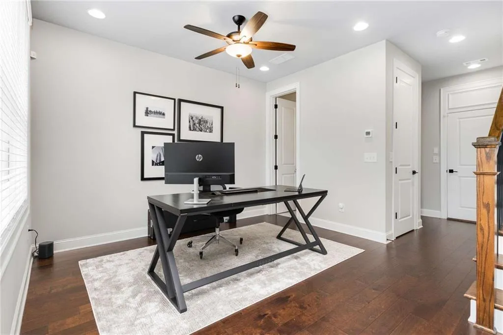 4330 Parkside Place, Atlanta, Georgia 30342, 2 Bedrooms Bedrooms, ,3 BathroomsBathrooms,Residential,For Sale,4330 Parkside Place,7654807