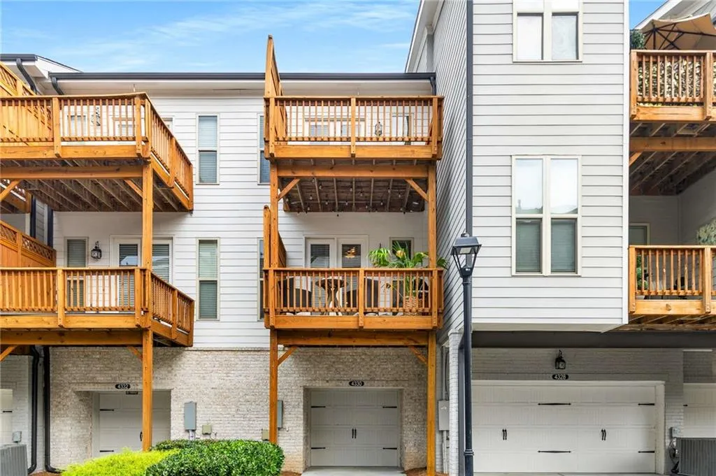 4330 Parkside Place, Atlanta, Georgia 30342, 2 Bedrooms Bedrooms, ,3 BathroomsBathrooms,Residential,For Sale,4330 Parkside Place,7654807