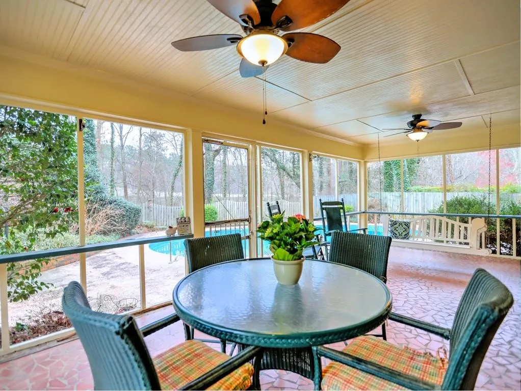 740 Old Post Road, Sandy Springs, Georgia 30328, 4 Bedrooms Bedrooms, ,3 BathroomsBathrooms,Residential,Sold,740 Old Post Road,6690067