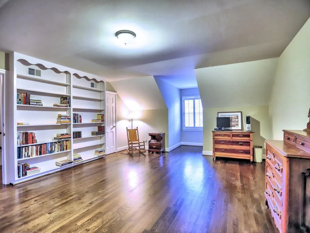 740 Old Post Road, Sandy Springs, Georgia 30328, 4 Bedrooms Bedrooms, ,3 BathroomsBathrooms,Residential,Sold,740 Old Post Road,6690067