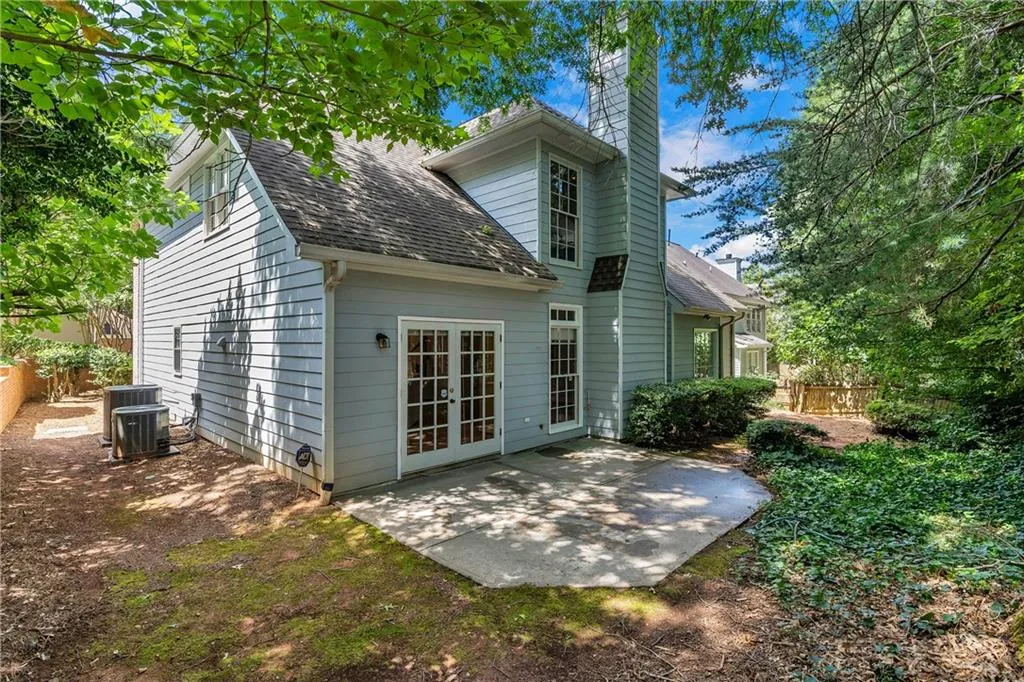 236 Spalding Gates Drive Ne, Sandy Springs, Georgia 30328, 4 Bedrooms Bedrooms, ,3 BathroomsBathrooms,Residential,Sold,236 Spalding Gates Drive Ne,6757054