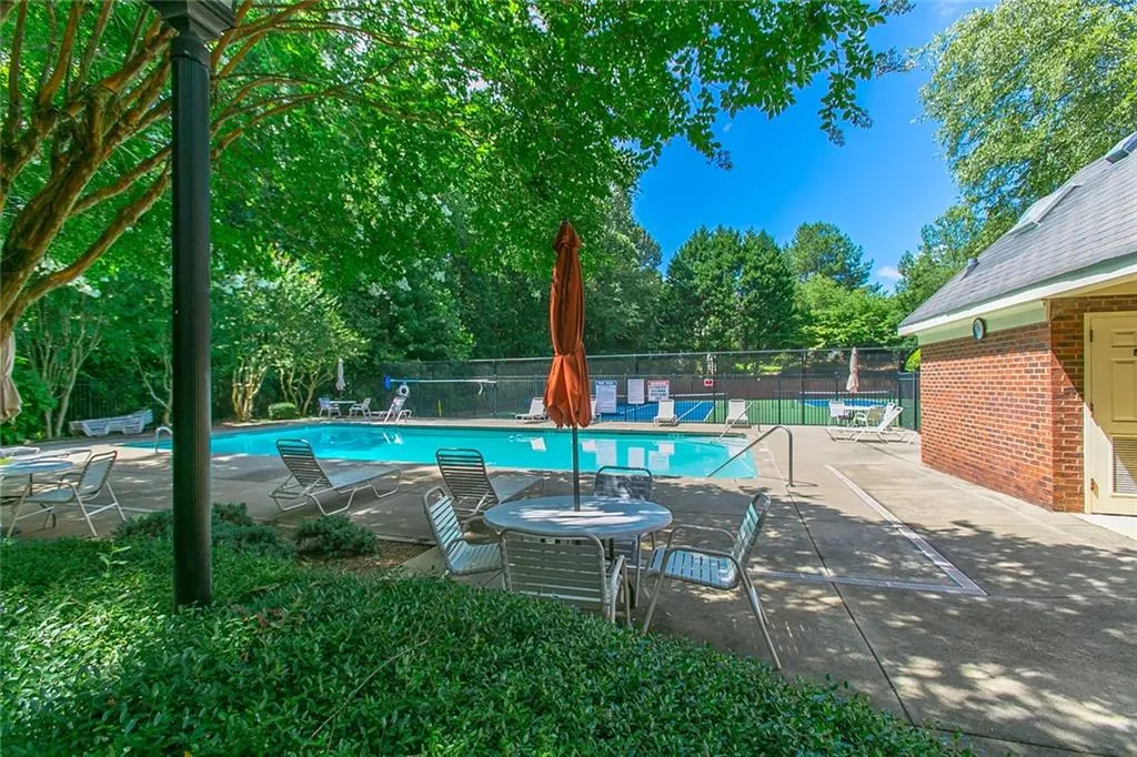 236 Spalding Gates Drive Ne, Sandy Springs, Georgia 30328, 4 Bedrooms Bedrooms, ,3 BathroomsBathrooms,Residential,Sold,236 Spalding Gates Drive Ne,6757054