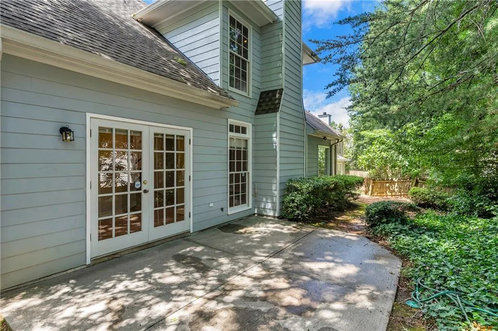 236 Spalding Gates Drive Ne, Sandy Springs, Georgia 30328, 4 Bedrooms Bedrooms, ,3 BathroomsBathrooms,Residential,Sold,236 Spalding Gates Drive Ne,6757054