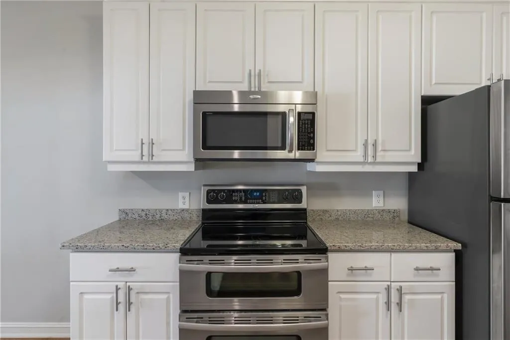 236 Spalding Gates Drive Ne, Sandy Springs, Georgia 30328, 4 Bedrooms Bedrooms, ,3 BathroomsBathrooms,Residential,Sold,236 Spalding Gates Drive Ne,6757054