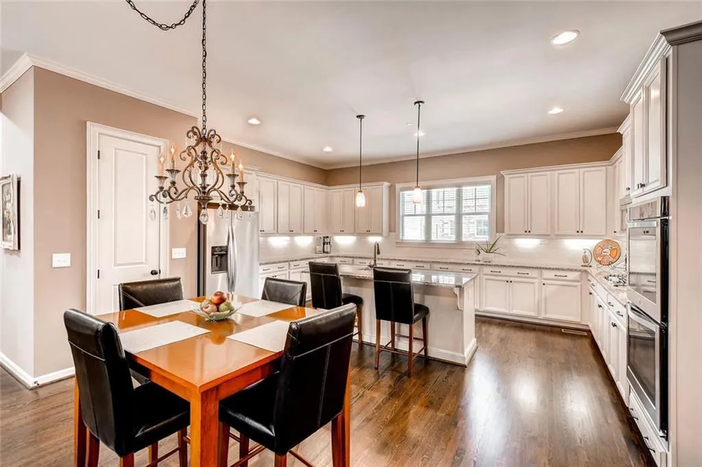 973 Thibideau Court, Sandy Springs, Georgia 30328, 3 Bedrooms Bedrooms, ,3 BathroomsBathrooms,Residential,Sold,973 Thibideau Court,5762241