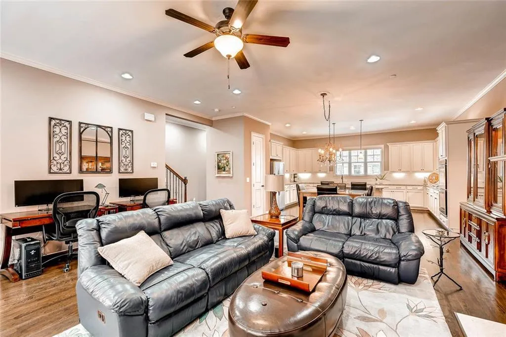 973 Thibideau Court, Sandy Springs, Georgia 30328, 3 Bedrooms Bedrooms, ,3 BathroomsBathrooms,Residential,Sold,973 Thibideau Court,5762241