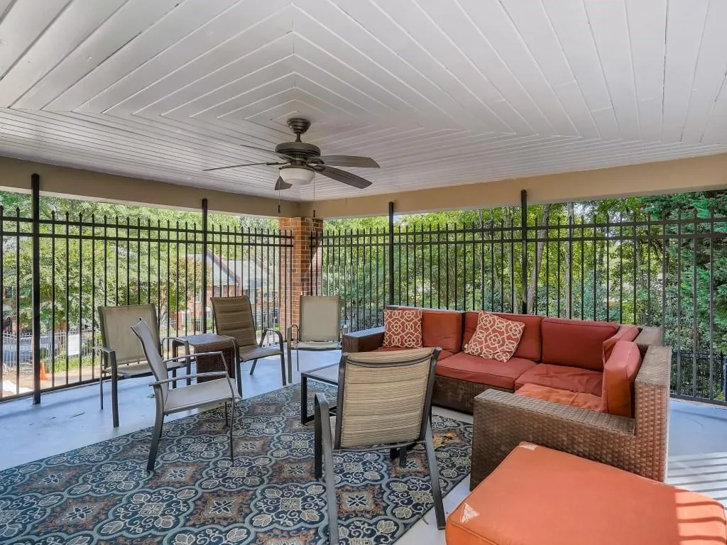 324 The Chace, Sandy Springs, Georgia 30328, 4 Bedrooms Bedrooms, ,3 BathroomsBathrooms,Residential,Sold,324 The Chace,7148810