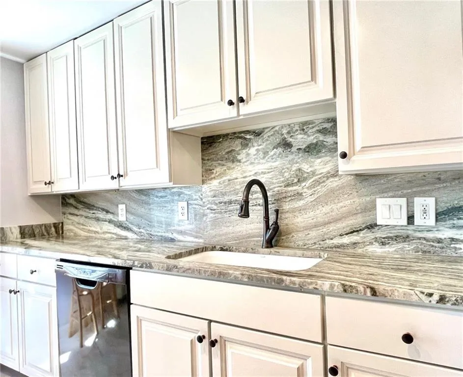 195 14th Street Ne Unit 1507, Atlanta, Georgia 30309, 2 Bedrooms Bedrooms, ,2 BathroomsBathrooms,Residential,For Sale,195 14th Street Ne Unit 1507,7555805