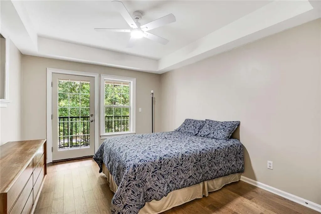 3275 Lenox Road Ne Unit #302, Atlanta, Georgia 30324, 2 Bedrooms Bedrooms, ,2 BathroomsBathrooms,Residential,For Sale,3275 Lenox Road Ne Unit #302,7635556