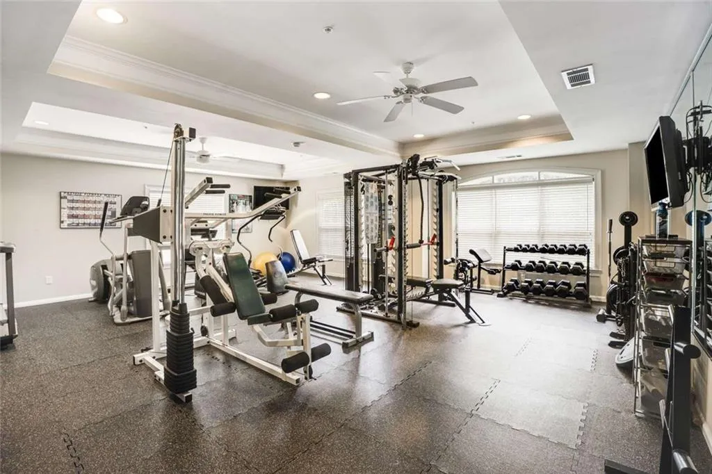 3275 Lenox Road Ne Unit #302, Atlanta, Georgia 30324, 2 Bedrooms Bedrooms, ,2 BathroomsBathrooms,Residential,For Sale,3275 Lenox Road Ne Unit #302,7635556
