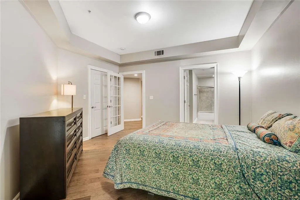 3275 Lenox Road Ne Unit #302, Atlanta, Georgia 30324, 2 Bedrooms Bedrooms, ,2 BathroomsBathrooms,Residential,For Sale,3275 Lenox Road Ne Unit #302,7635556