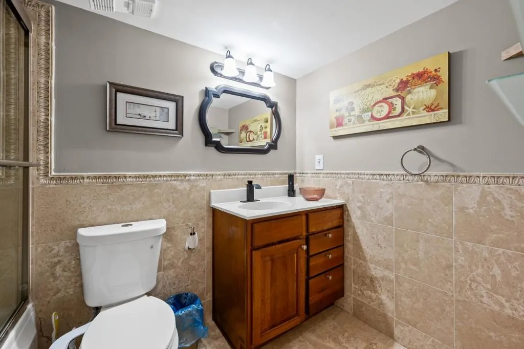 795 Hammond Drive Unit 606, Atlanta, Georgia 30328, 2 Bedrooms Bedrooms, ,1 BathroomBathrooms,Residential,For Sale,795 Hammond Drive Unit 606,7639679