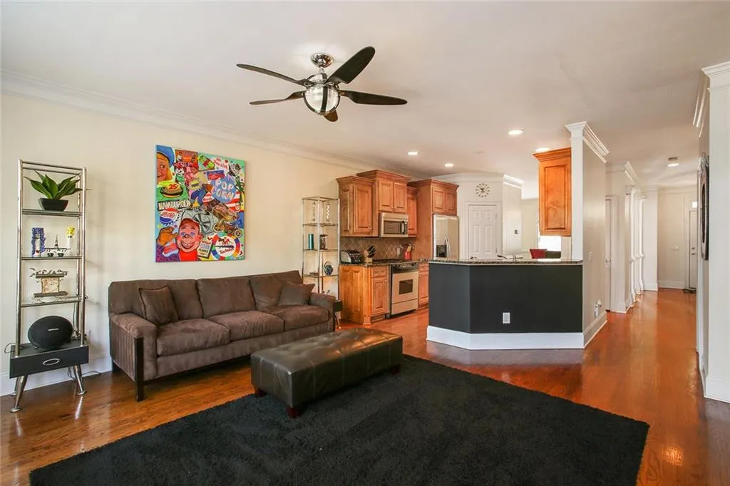 93 Chemin De Vie, Sandy Springs, Georgia 30342, 3 Bedrooms Bedrooms, ,3 BathroomsBathrooms,Residential,Sold,93 Chemin De Vie,5827512
