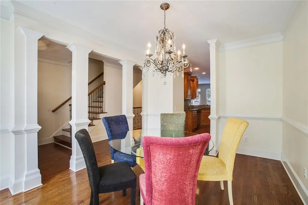 93 Chemin De Vie, Sandy Springs, Georgia 30342, 3 Bedrooms Bedrooms, ,3 BathroomsBathrooms,Residential,Sold,93 Chemin De Vie,5827512