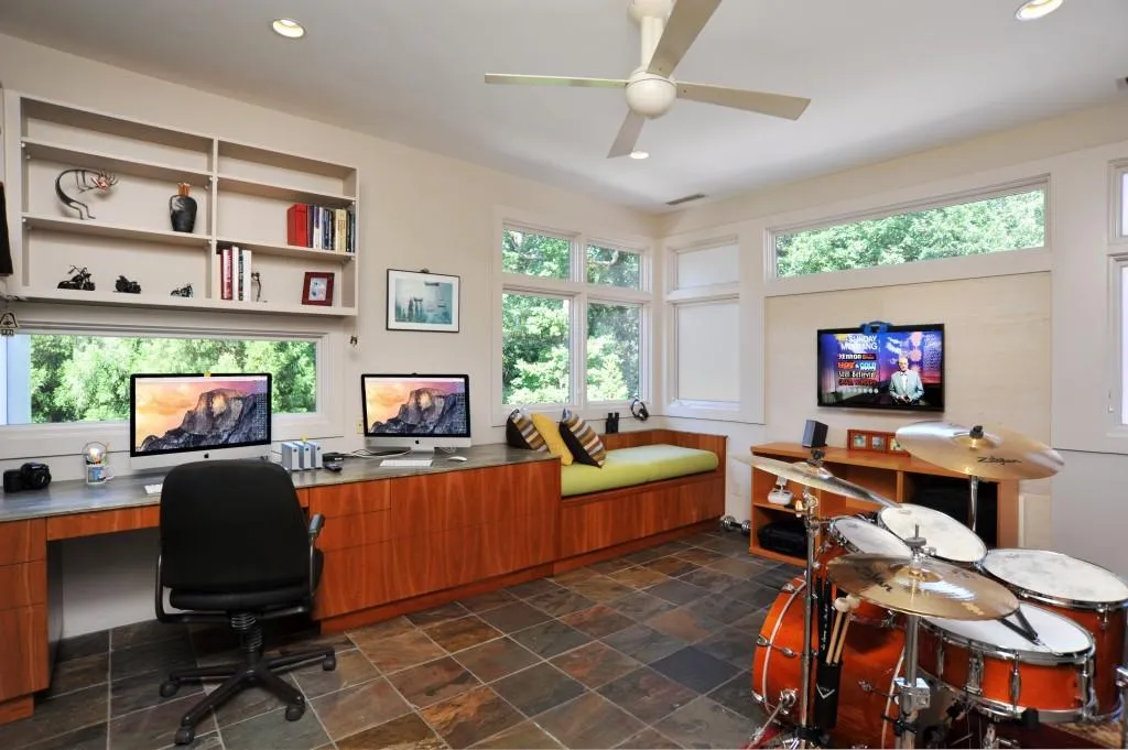 265 Tara Trail, Sandy Springs, Georgia 30327, 4 Bedrooms Bedrooms, ,4 BathroomsBathrooms,Residential,Sold,265 Tara Trail,5959761