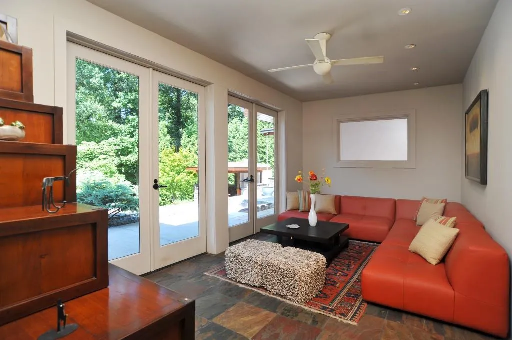 265 Tara Trail, Sandy Springs, Georgia 30327, 4 Bedrooms Bedrooms, ,4 BathroomsBathrooms,Residential,Sold,265 Tara Trail,5959761