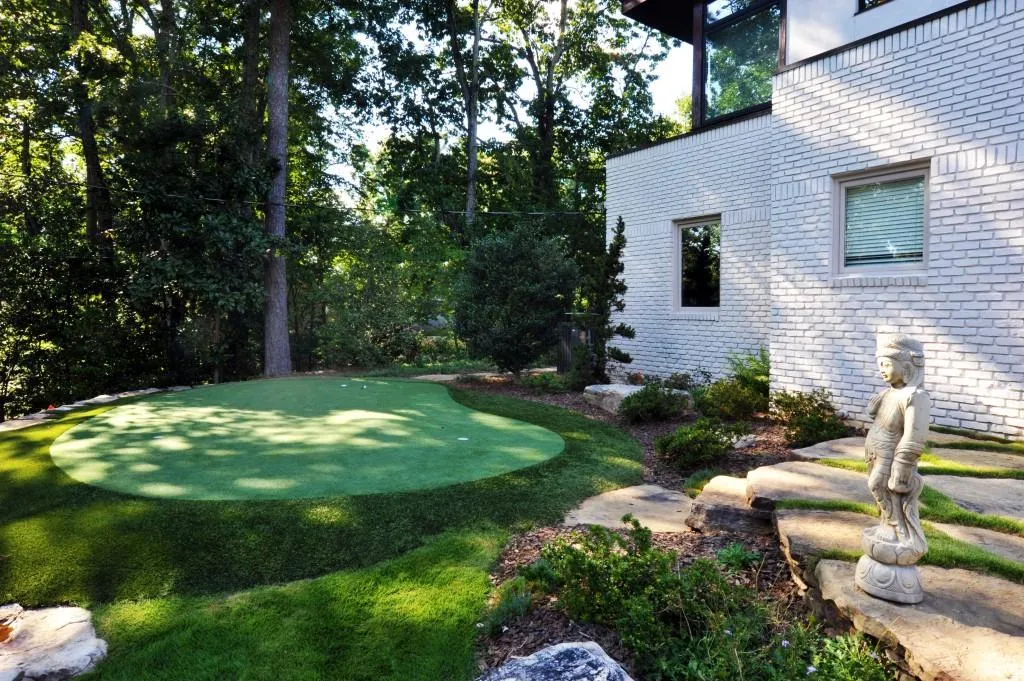 265 Tara Trail, Sandy Springs, Georgia 30327, 4 Bedrooms Bedrooms, ,4 BathroomsBathrooms,Residential,Sold,265 Tara Trail,5959761