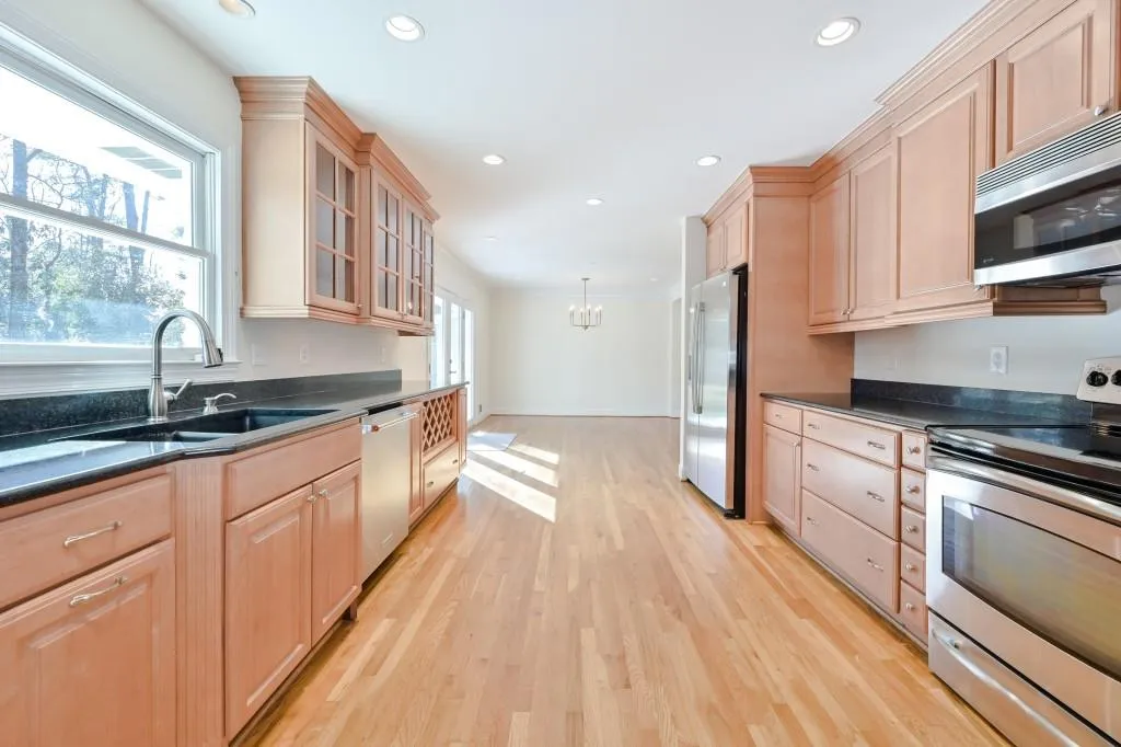 5830 Hilderbrand Drive, Sandy Springs, Georgia 30328, 4 Bedrooms Bedrooms, ,3 BathroomsBathrooms,Residential,Sold,5830 Hilderbrand Drive,6848465