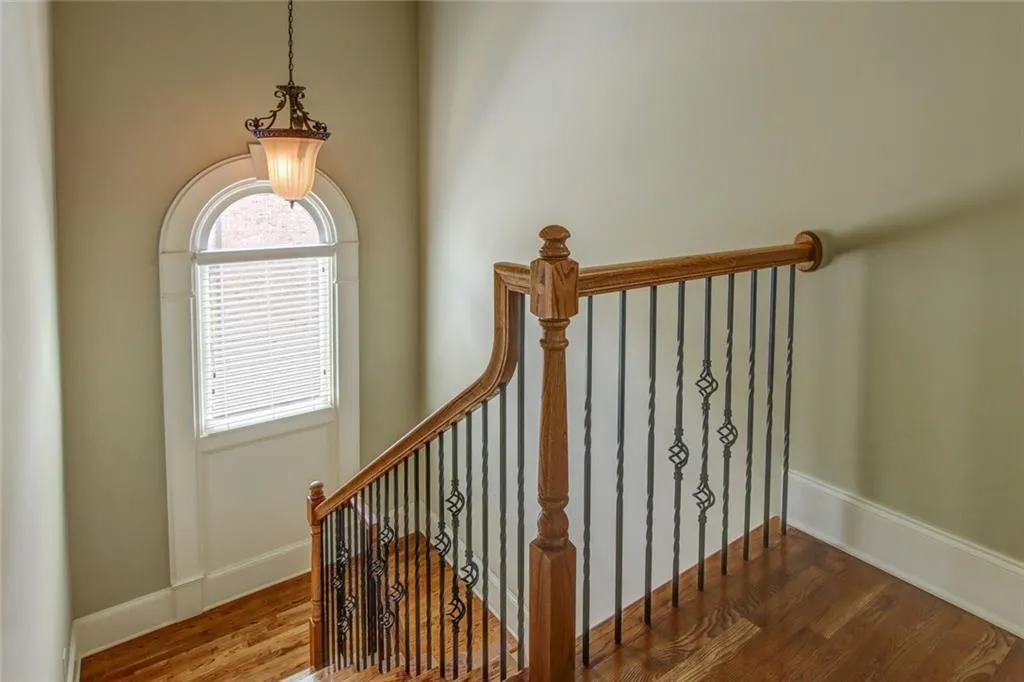 7985 Magnolia Square, Sandy Springs, Georgia 30350, 4 Bedrooms Bedrooms, ,3 BathroomsBathrooms,Residential,Sold,7985 Magnolia Square,6862253