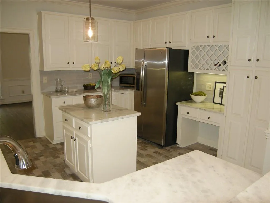 7155 Roswell Road Unit 33, Sandy Springs, Georgia 30328, 3 Bedrooms Bedrooms, ,3 BathroomsBathrooms,Residential,Sold,7155 Roswell Road Unit 33,6784040